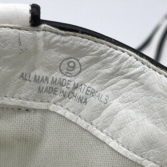 Liliana Ultra High White Black Trim Heel Boots Booties SIZE 9 - Picture 10 of 12